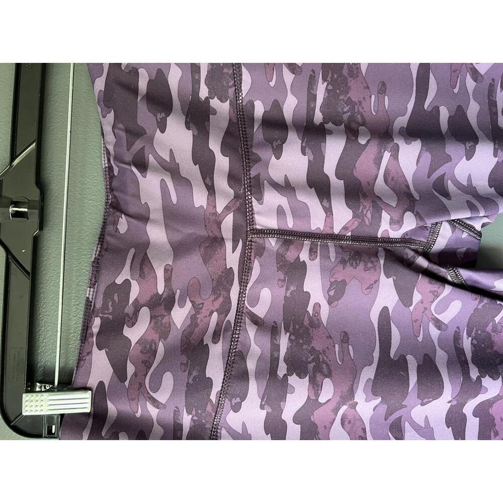 Layer 8 Women's Purple Camo Leggings - Size L - Picture 7 of 9